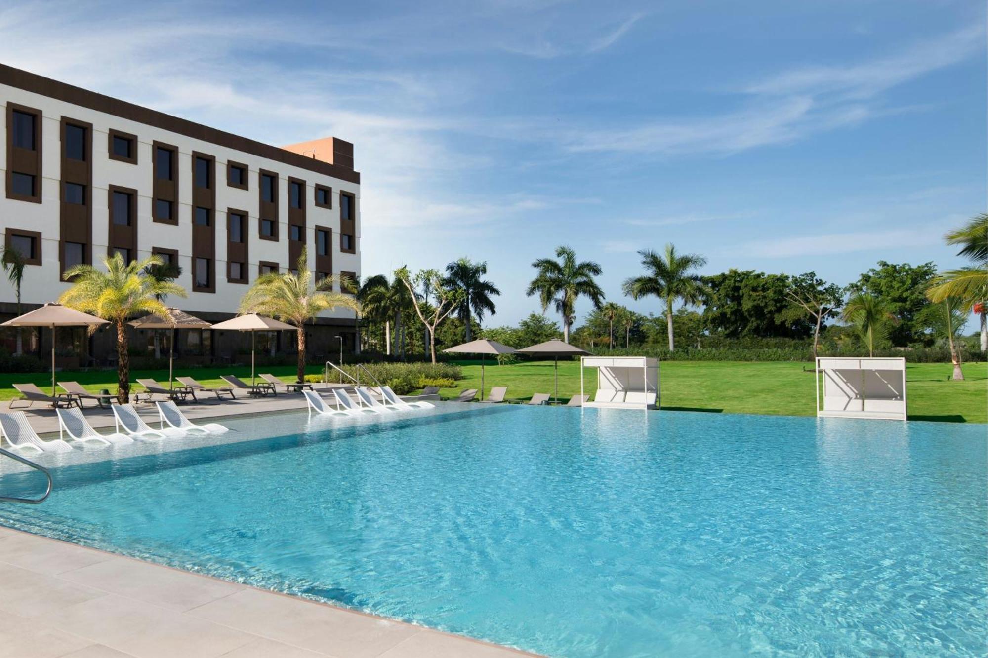 Ac Hotel By Marriott Punta Cana Exterior photo